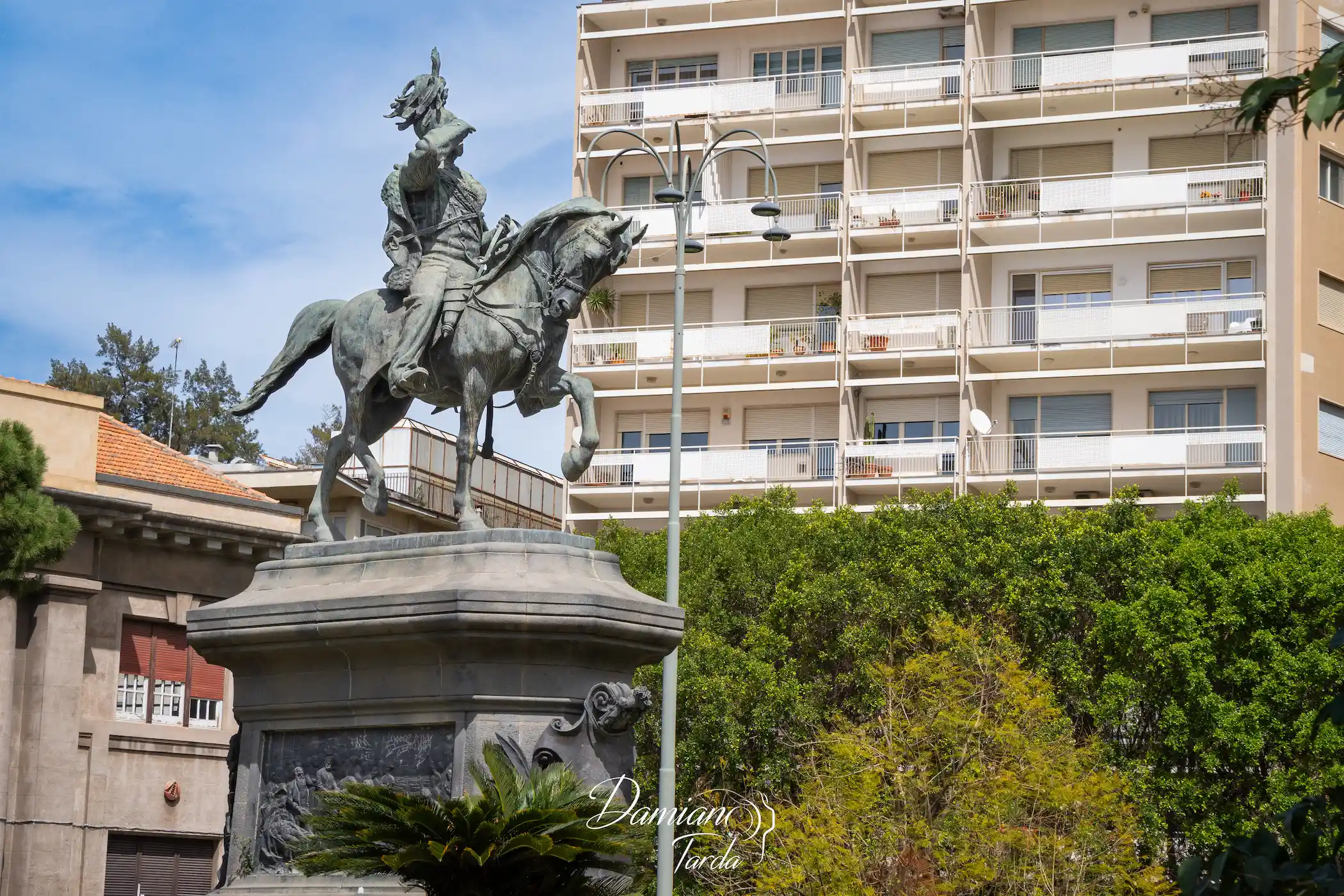 Scopri di più sull'articolo Monumento Equestre a Umberto I a Catania